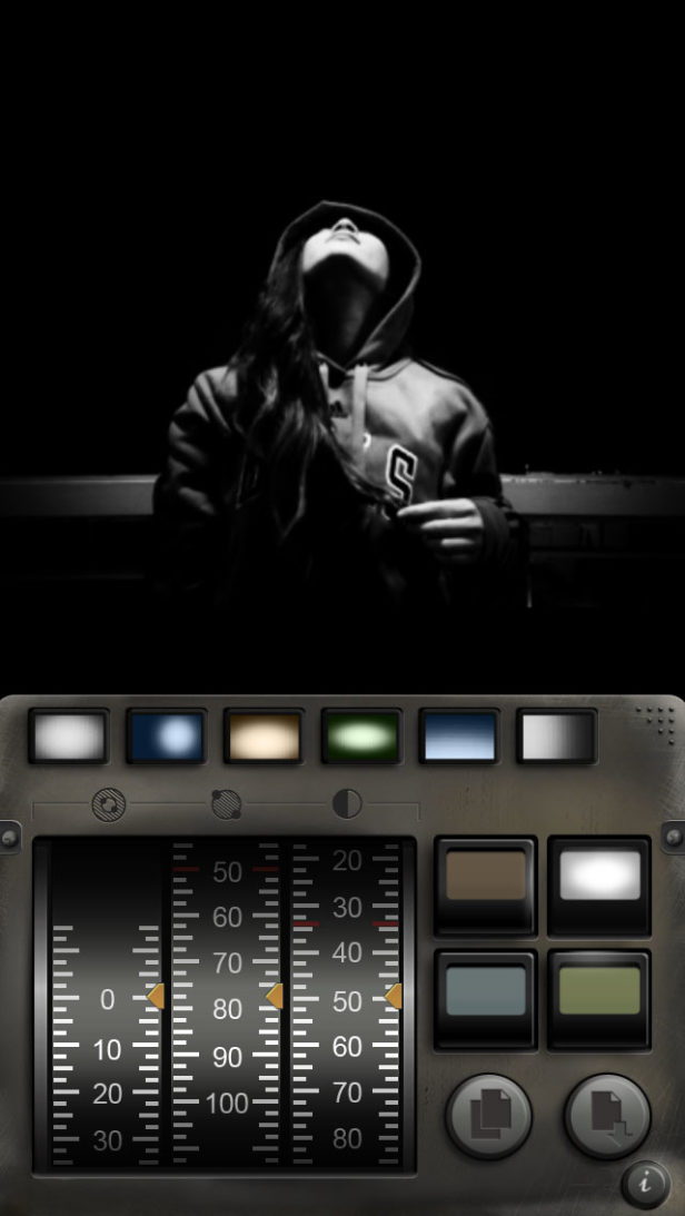 How To Create Incredible Black & White iPhone Photos