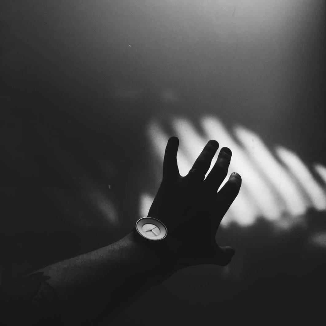 9 Tips For Creating A Sense Of Drama In Your iPhone Photos