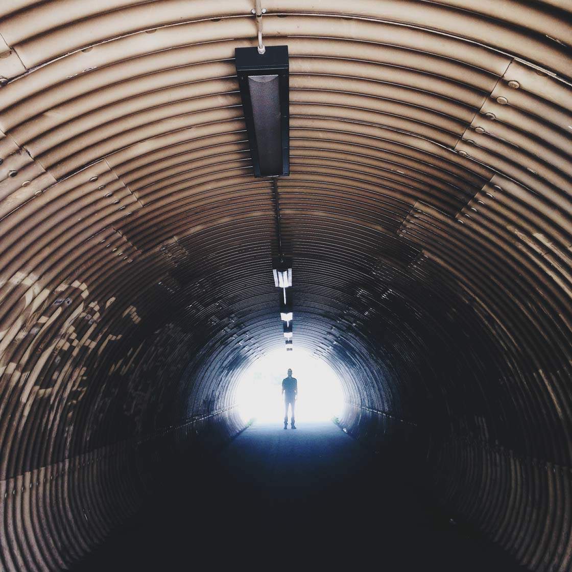 9 Tips For Creating A Sense Of Drama In Your iPhone Photos