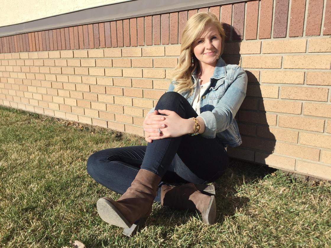 8 Portrait Posing Tips For Portrait Photos On iPhone