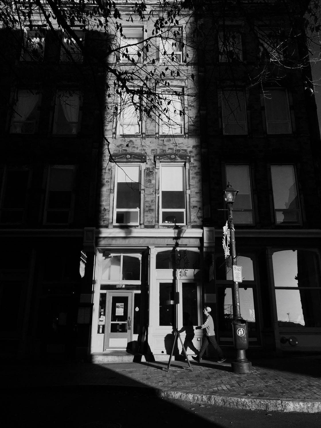 Black & White iPhone Street Photography 13 no script