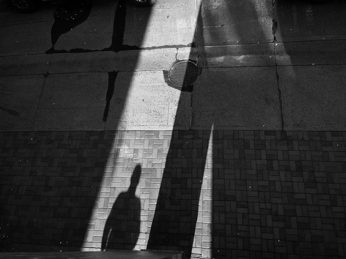 Black & White iPhone Street Photography 8 no script