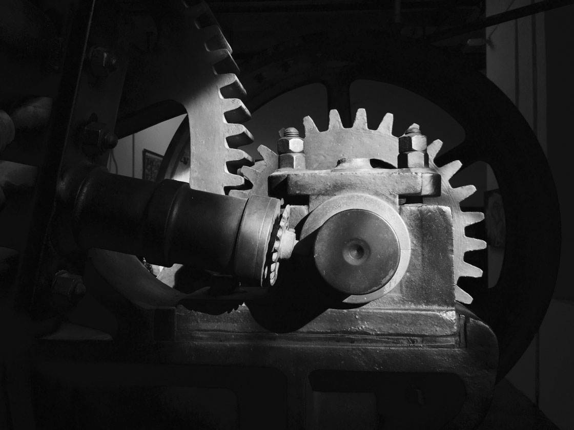 tripod-for-iphone-12