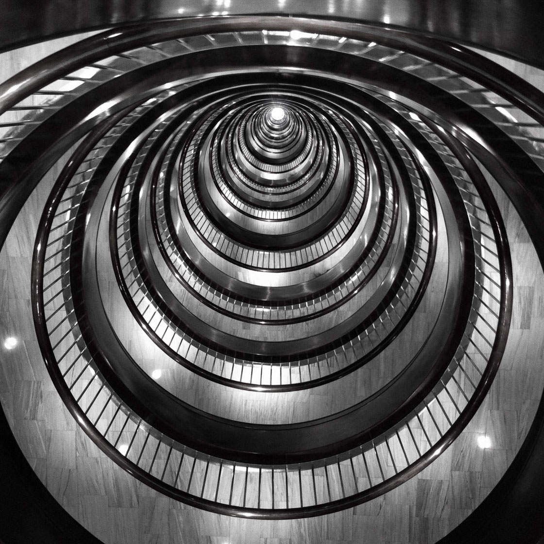 8 Tips For Stunning Black And White Photography On Your iPhone