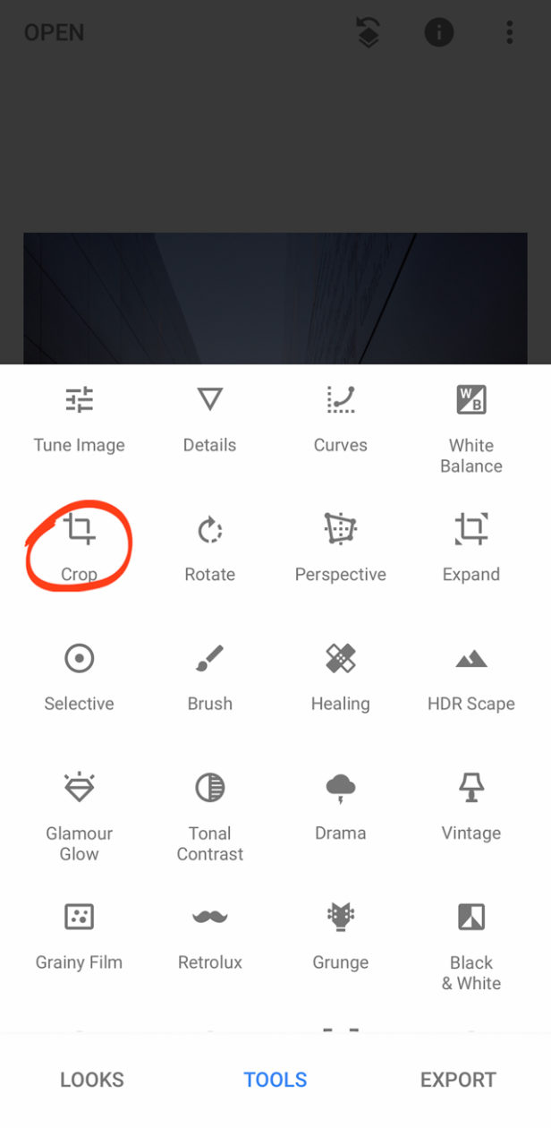 How To Use Black And White Editing To Create Magnificent iPhone Photos