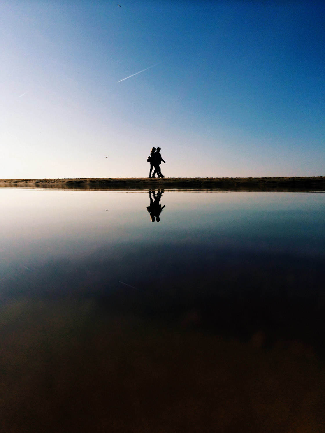 7 Tips For Stunning Silhouette Photography On iPhone