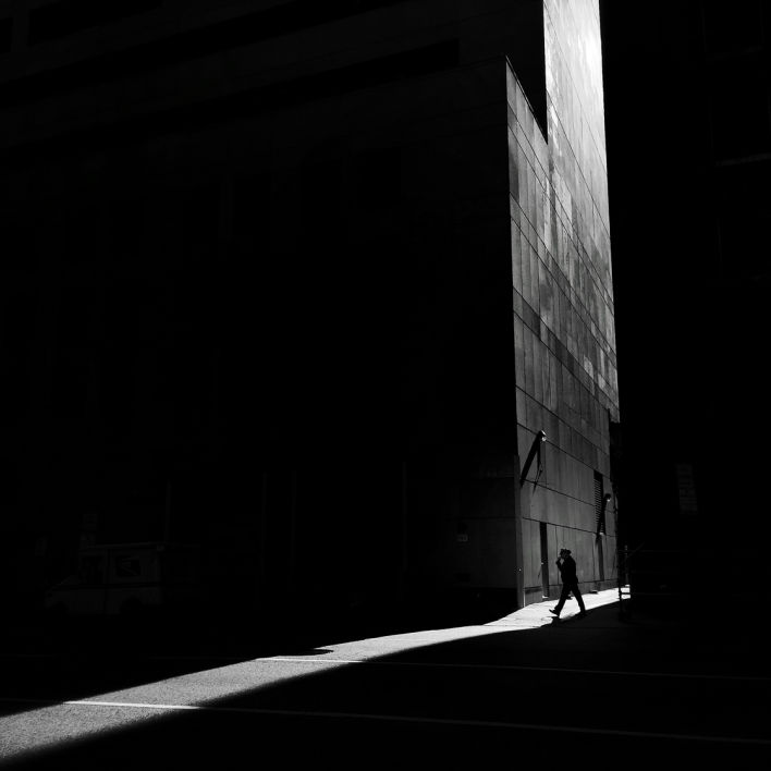 8 Tips For Stunning Black And White Silhouette Photography On iPhone