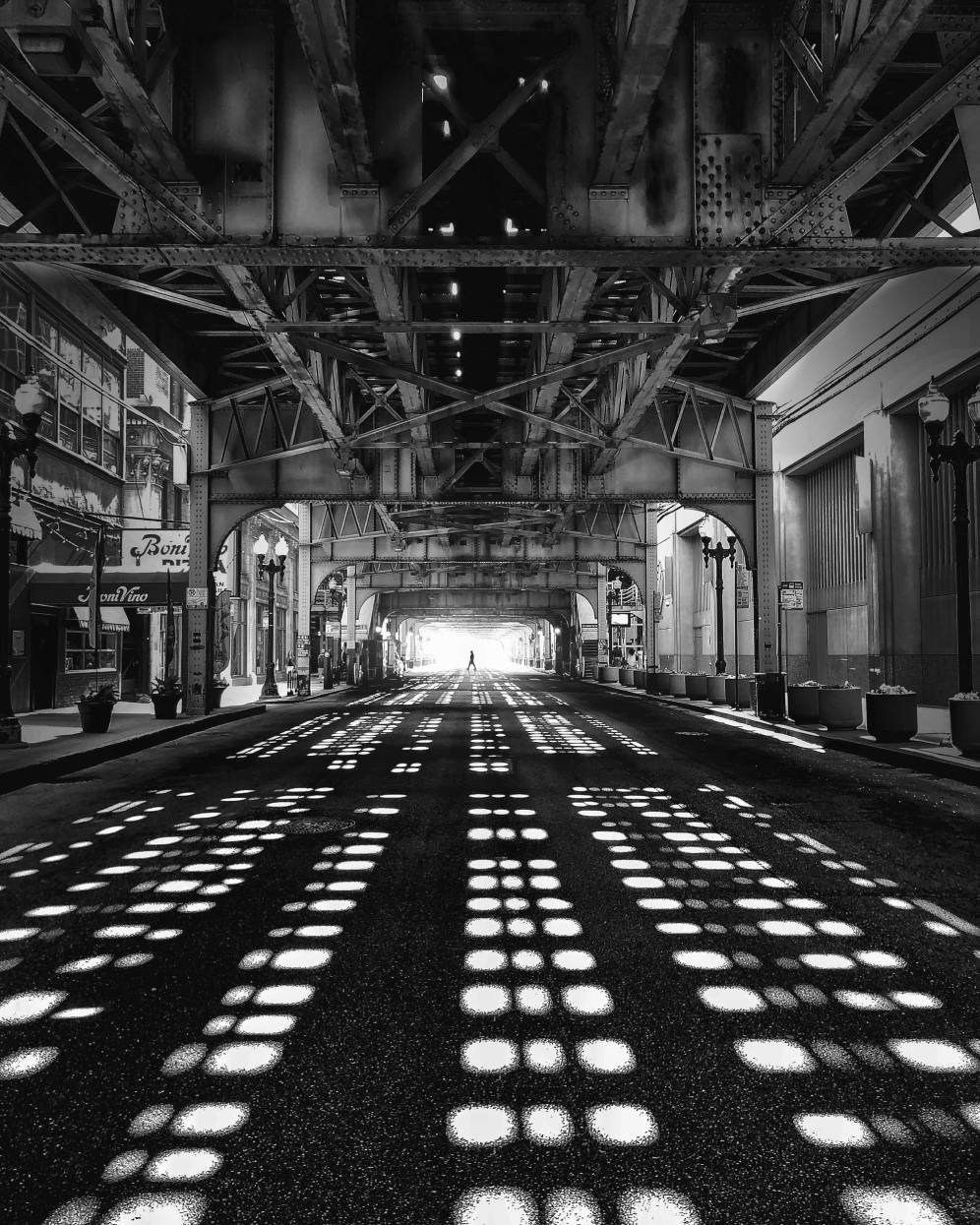 9 Tips For Striking Black And White Urban Photography On iPhone