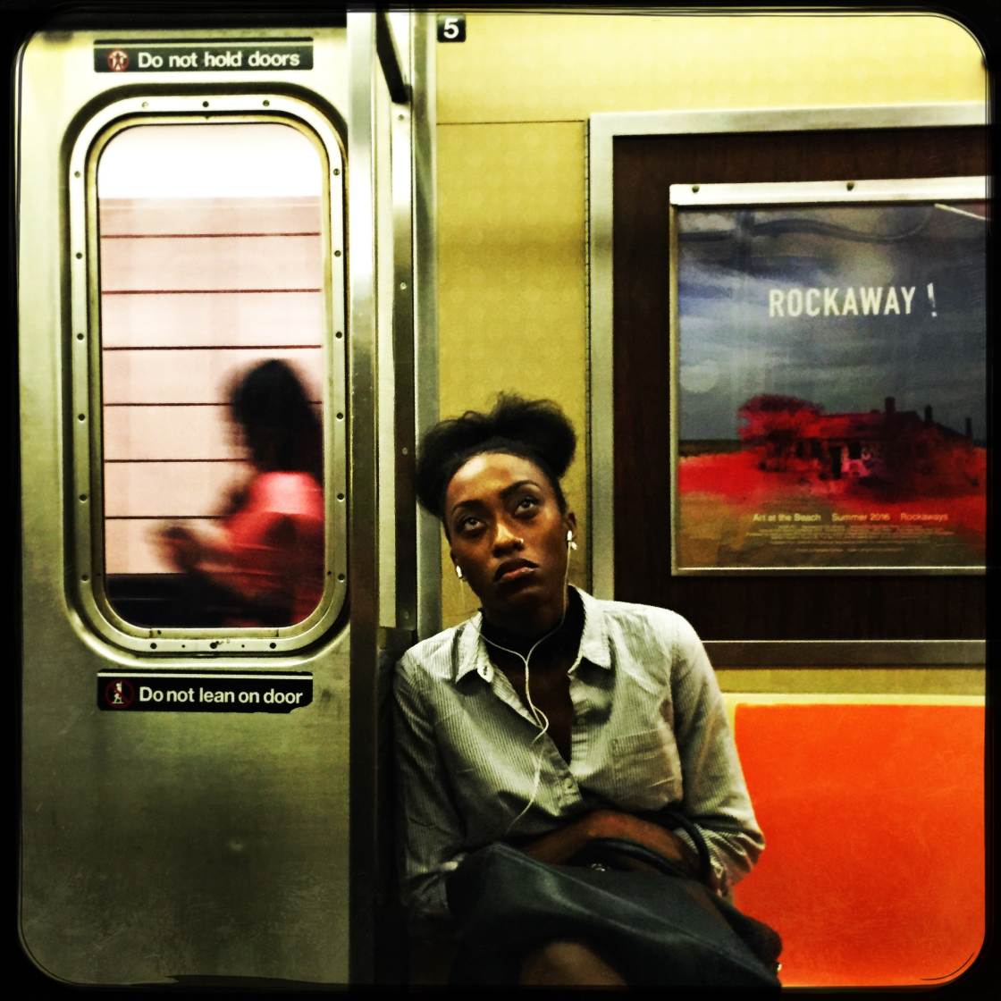 10 Tips For Powerful Storytelling Through Your iPhone Street Photography