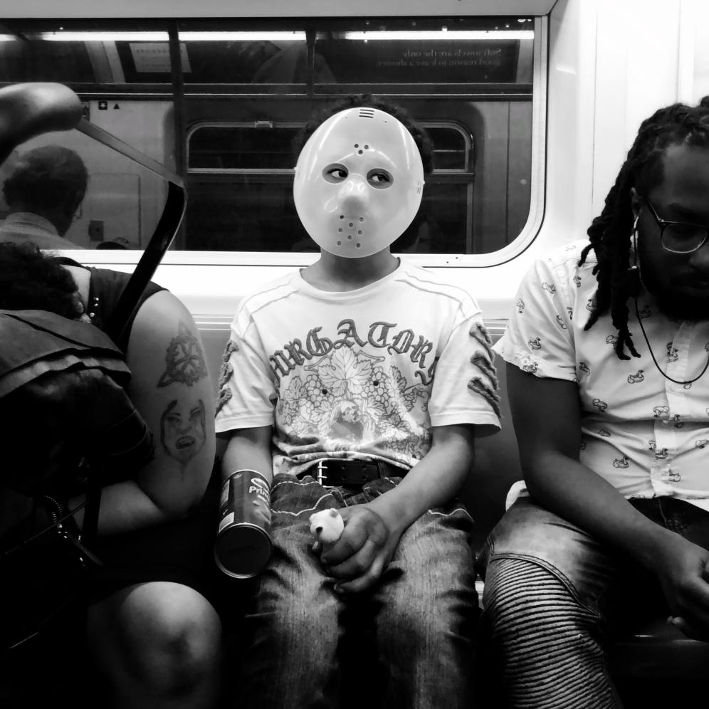 10 Tips For Powerful Storytelling Through Your iPhone Street Photography