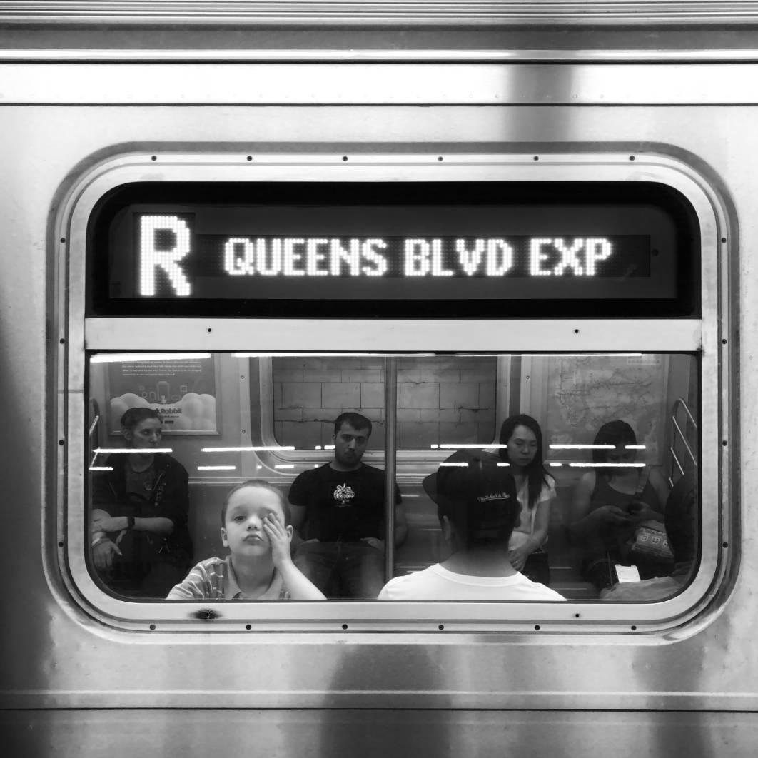 10 Tips For Powerful Storytelling Through Your iPhone Street Photography
