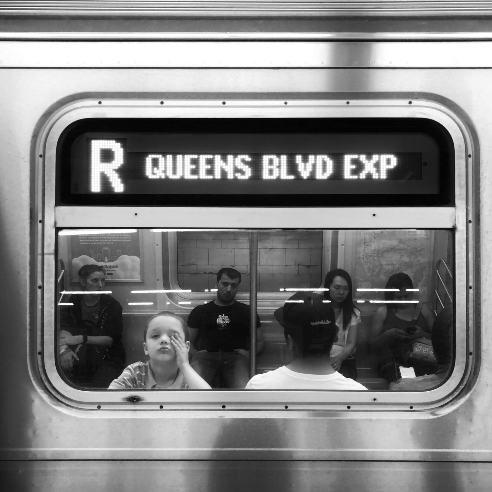 10 Tips For Powerful Storytelling Through Your iPhone Street Photography