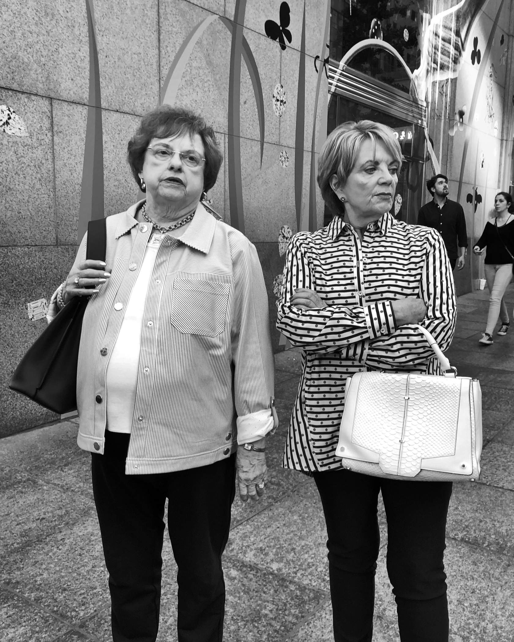 10 Tips For Powerful Storytelling Through Your iPhone Street Photography