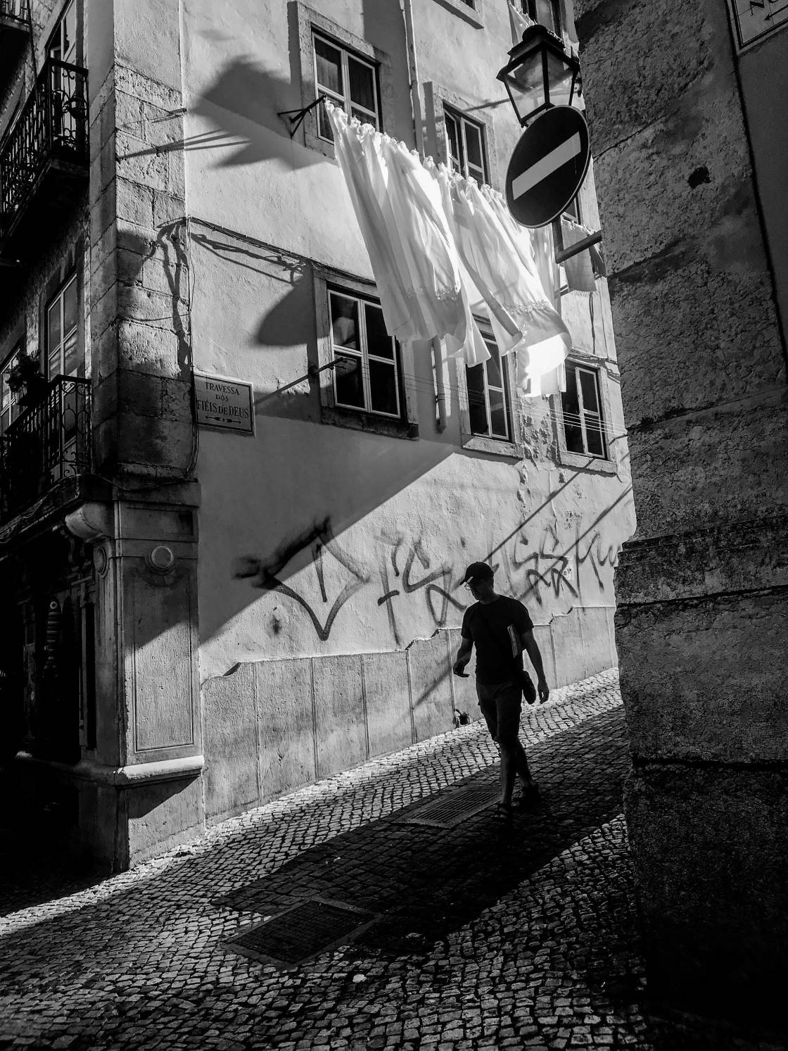 street photography shadows no script