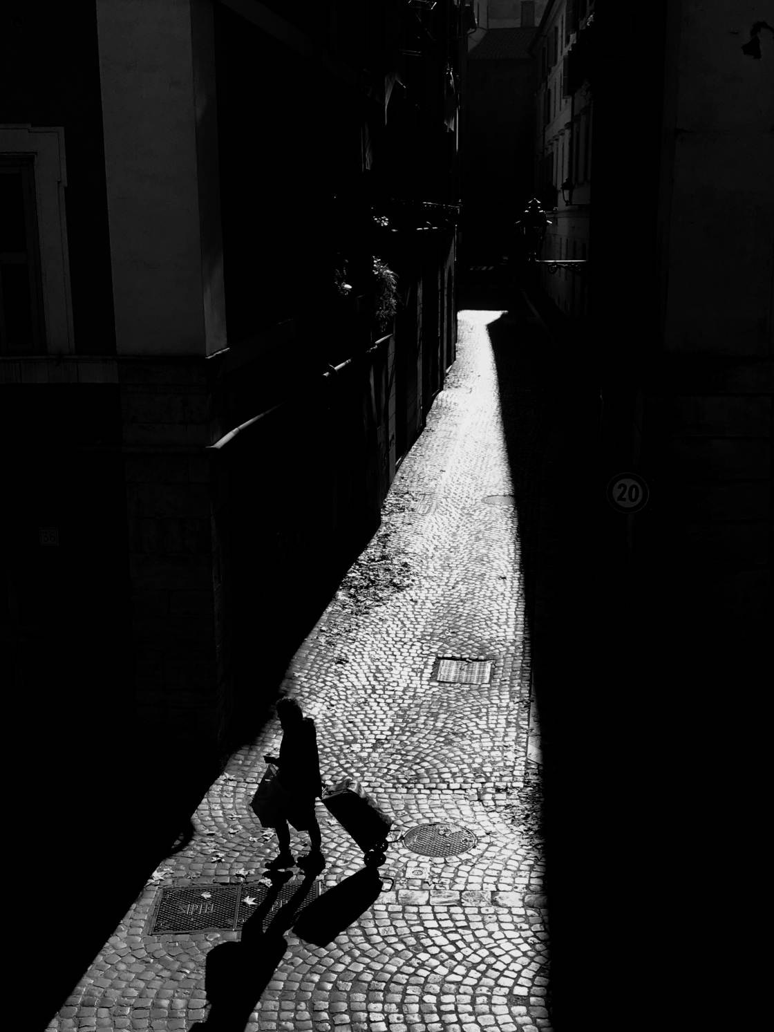 street photography shadows no script