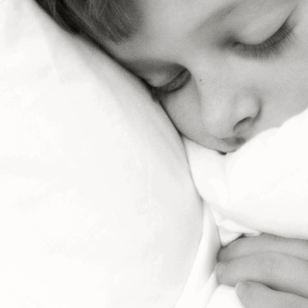 How To Create Powerful iPhone Photos Using Negative Space