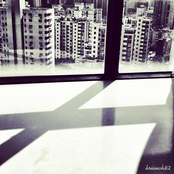 12 Examples of Using Shadows in iPhone Photography
