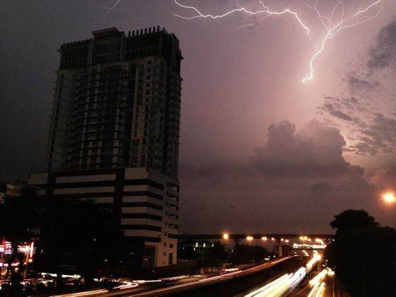 How To Take Great Photos Of Lightning With The iPhone