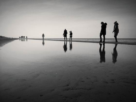 water reflection photography people