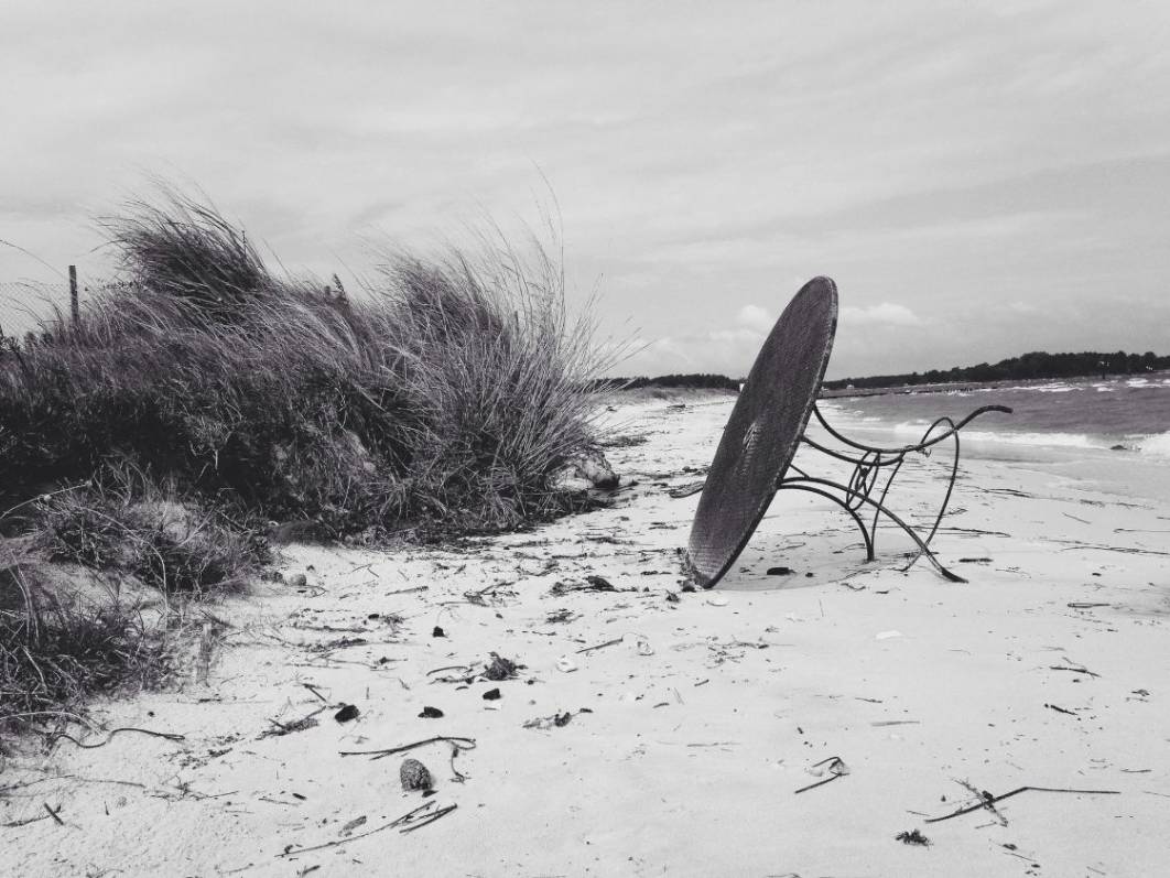 30 Incredible iPhone Photos That Use Empty Space