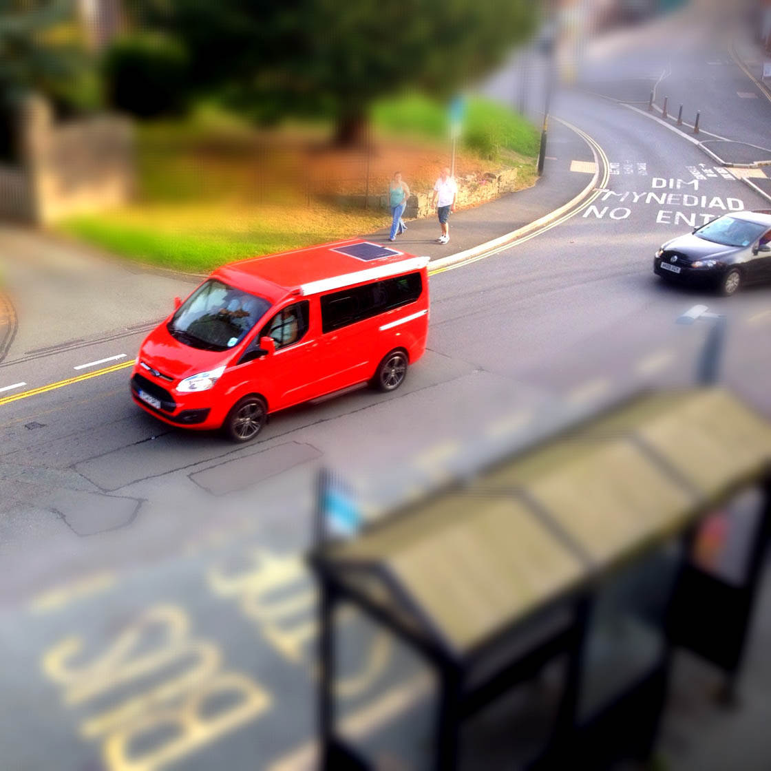 How to Create Tilt Shift Photos with iPhone? (Additional Method Included) -  Fotor's Blog