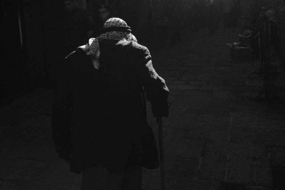 5 Tips For Taking Amazing iPhone Photos In Harsh Light