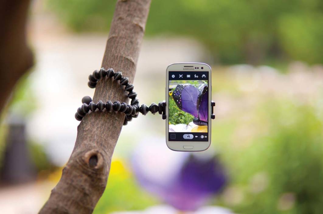 7 Essential iPhone Photography Accessories