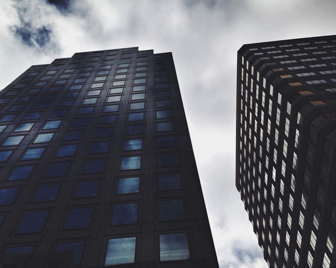 30 Amazing iPhone Photos Of Buildings & Architecture