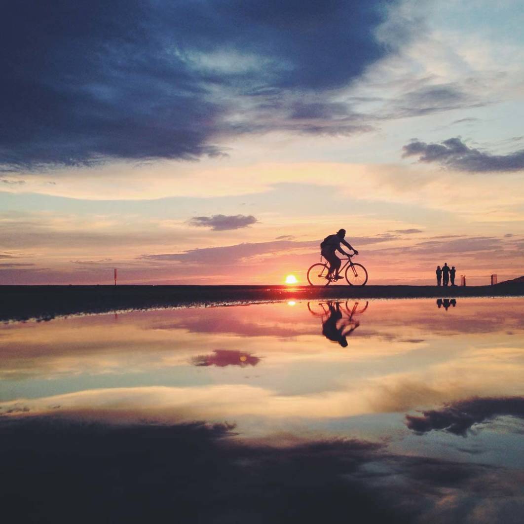 How Jaap Erkelens Takes Stunning Reflection Photos With His iPhone