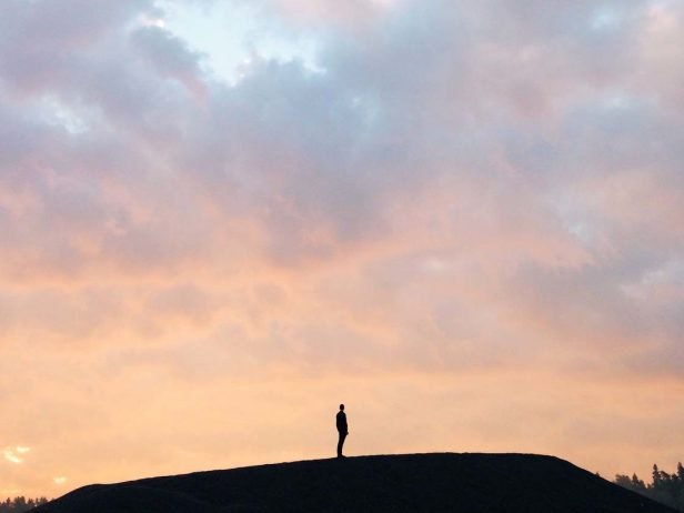 8 Tips For Using People In Your iPhone Landscape Photography