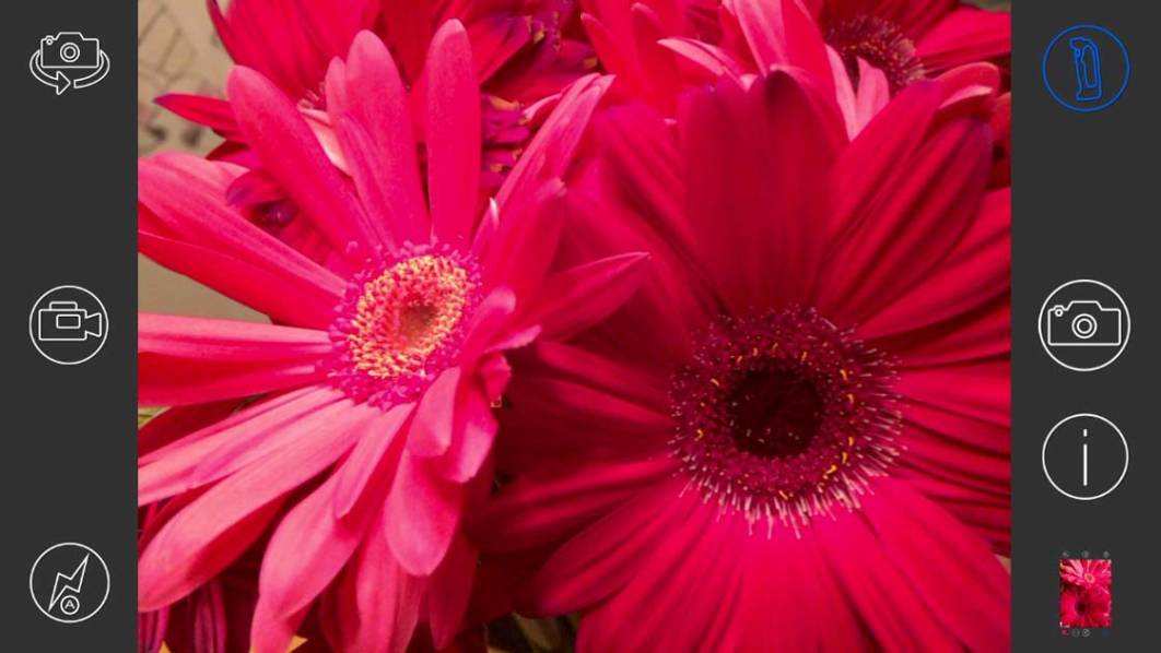 Shoot Photos and Video More Comfortably With The Grip&Shoot